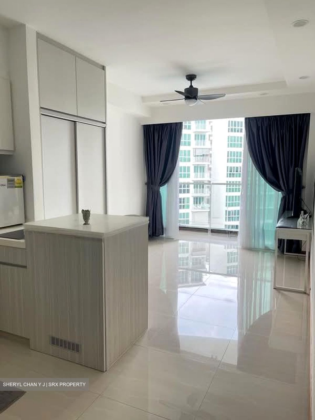 1 Canberra (D27), Condominium #574093191